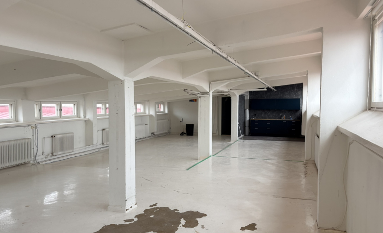 Työhuone 143,5 m2
